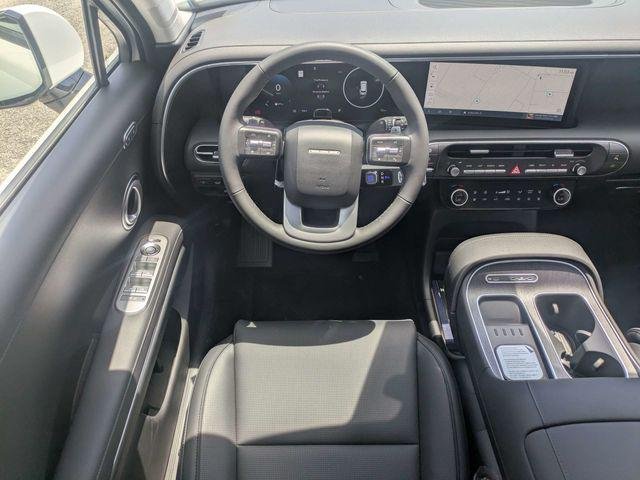 New 2026 White Hyundai SEL Premium FWD image 17