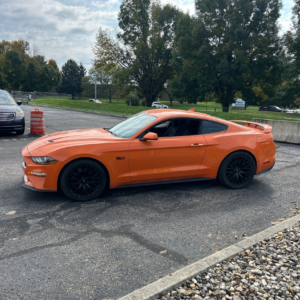 Used 2021 Orange Ford GT image 4