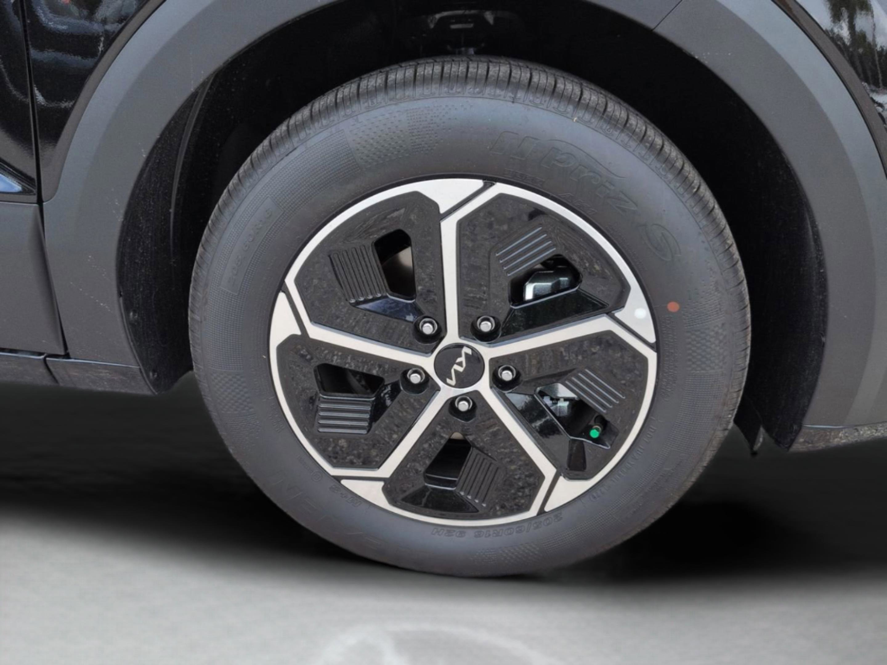 New 2026 Aurora Black Pearl Kia EX image 13