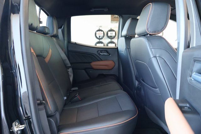 2026 GMC Canyon AT4 - Photo 18