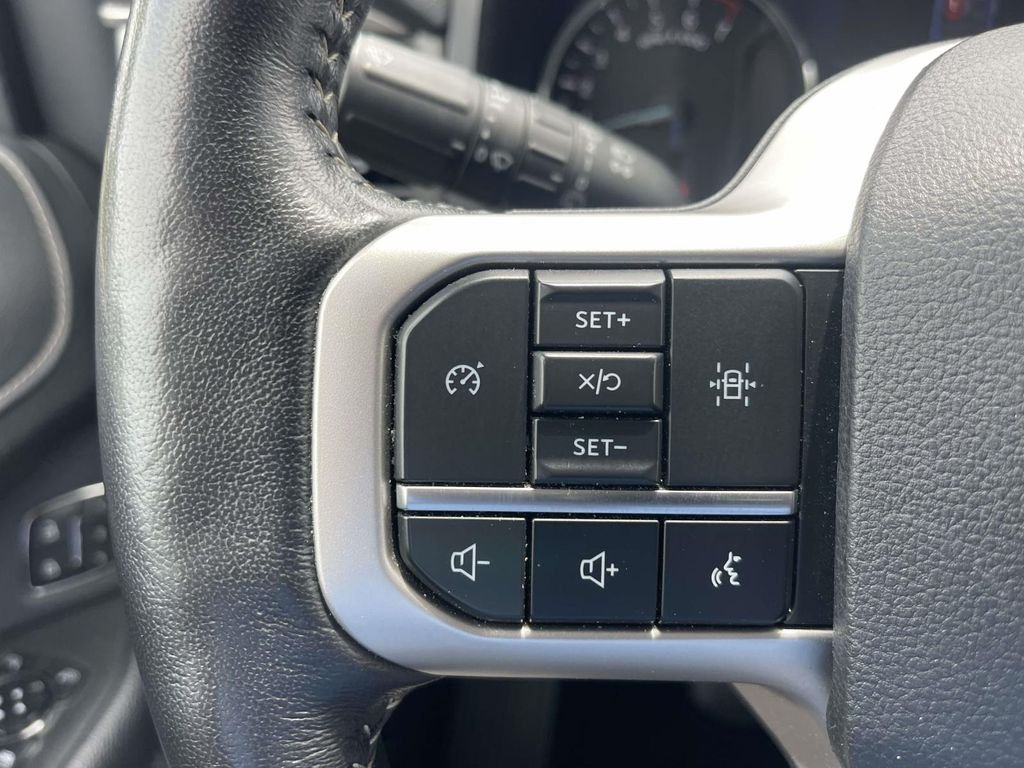 Used 2024 Silver Ford XLT image 23