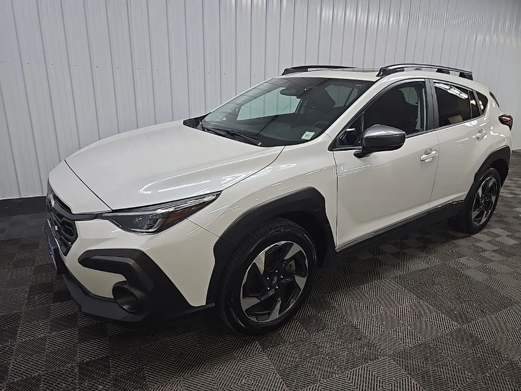 Used 2025 Crystal White Pearl Subaru Limited image 10