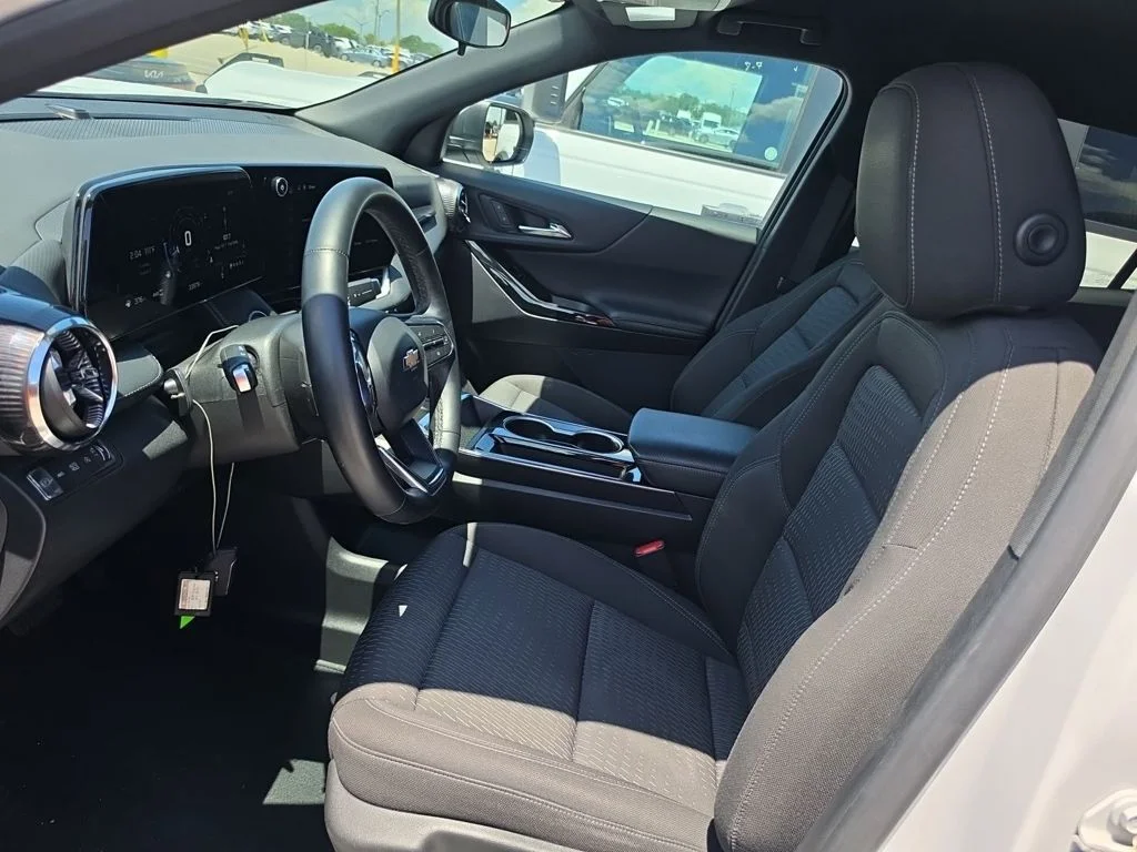 Certified Used 2025 White Chevrolet LT image 6