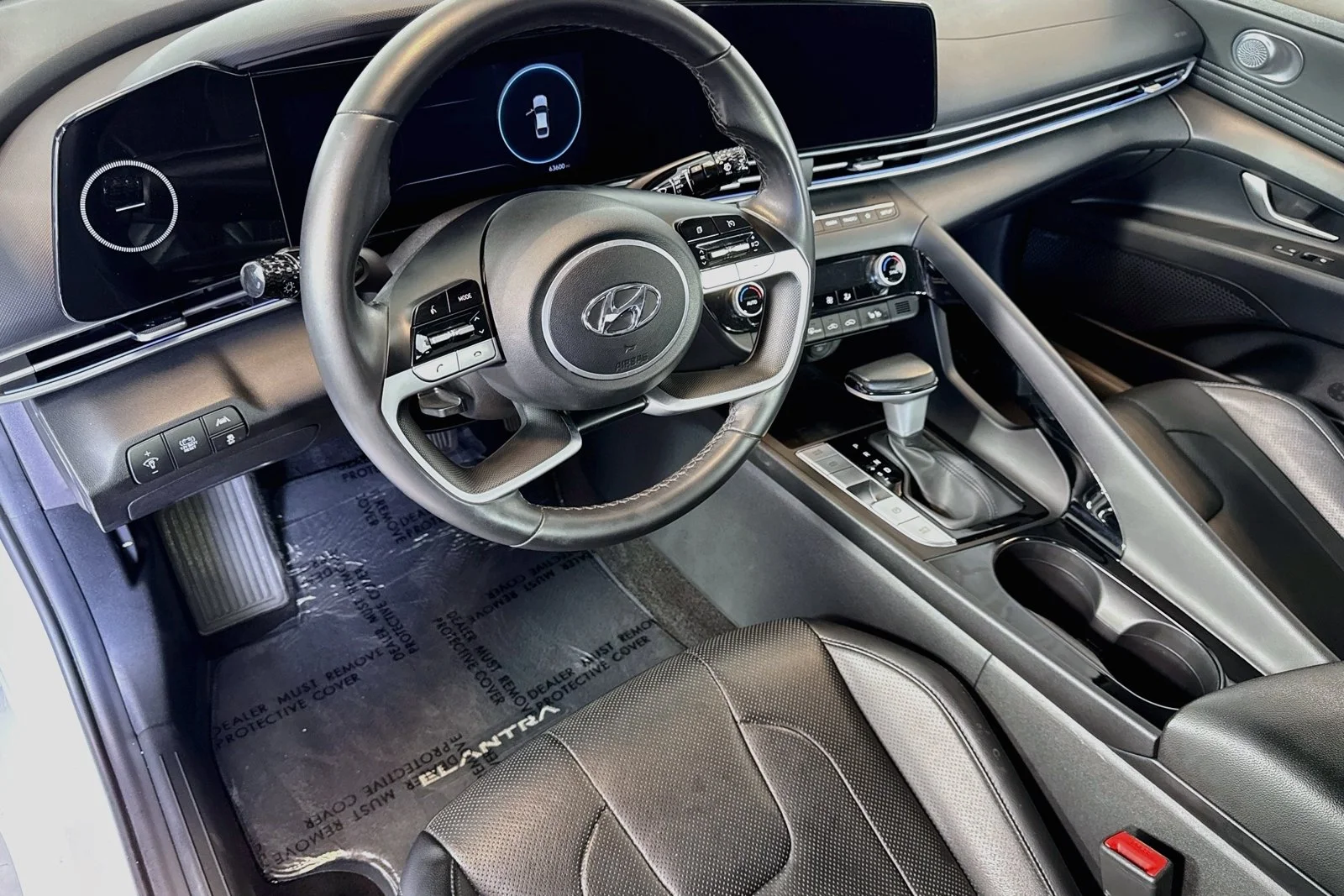Used 2023 Ceramic White Hyundai Limited image 9