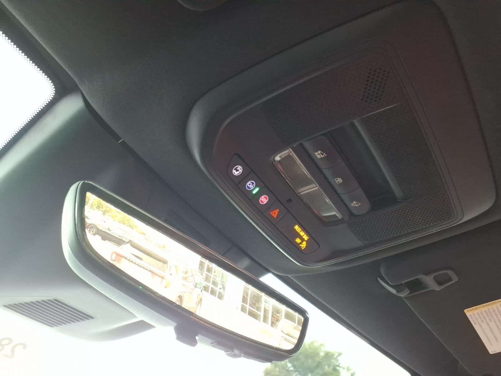 Used 2025 Iridescent Pearl Tricoat Chevrolet RS image 10