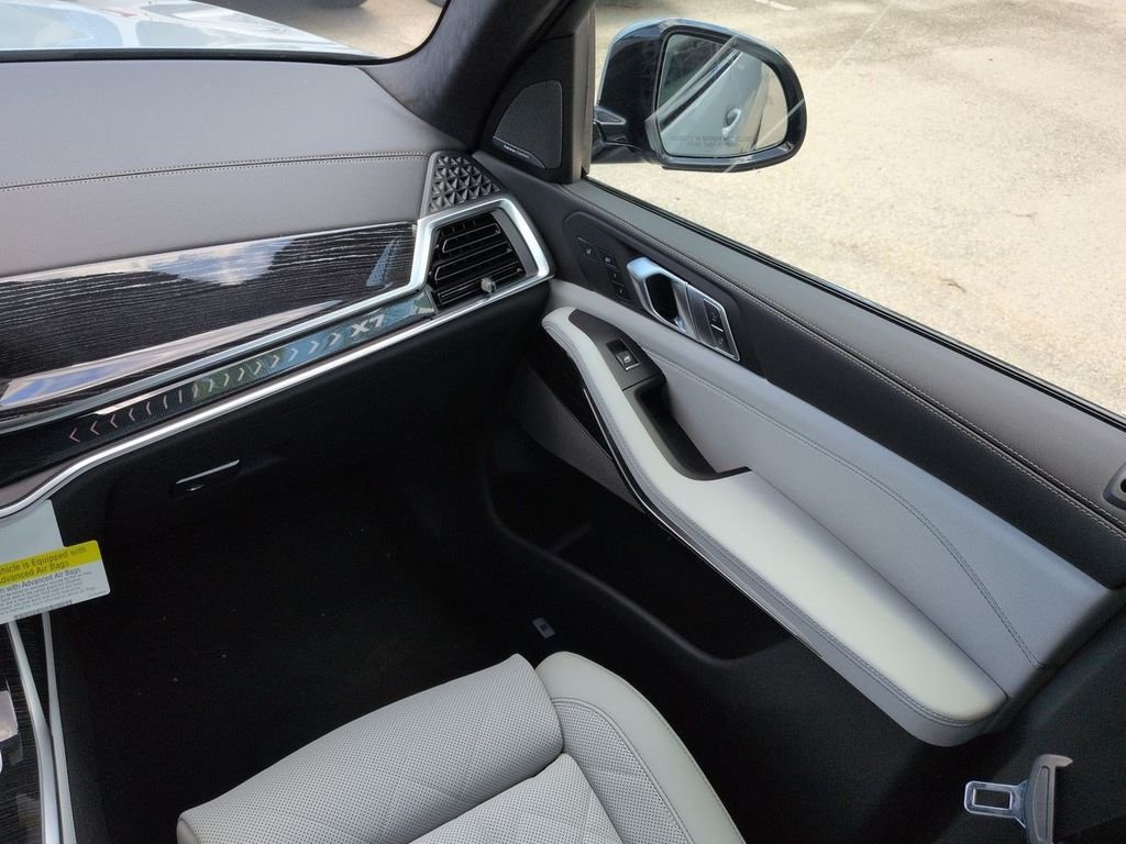 New 2027 Brooklyn Grey Metallic BMW xDrive40i image 17