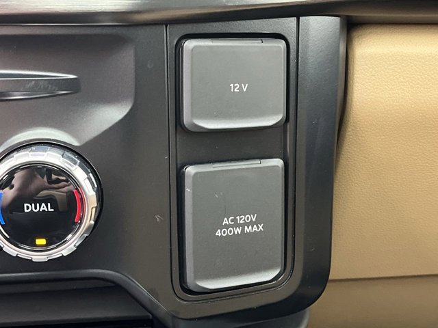 Used 2024 Agate Black Metallic Ford LARIAT image 26