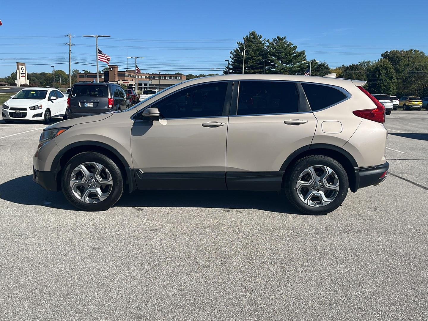 Used 2018 Honda CR-V EX-L with VIN 2HKRW2H83JH698250 for sale in Crawfordsville, IN