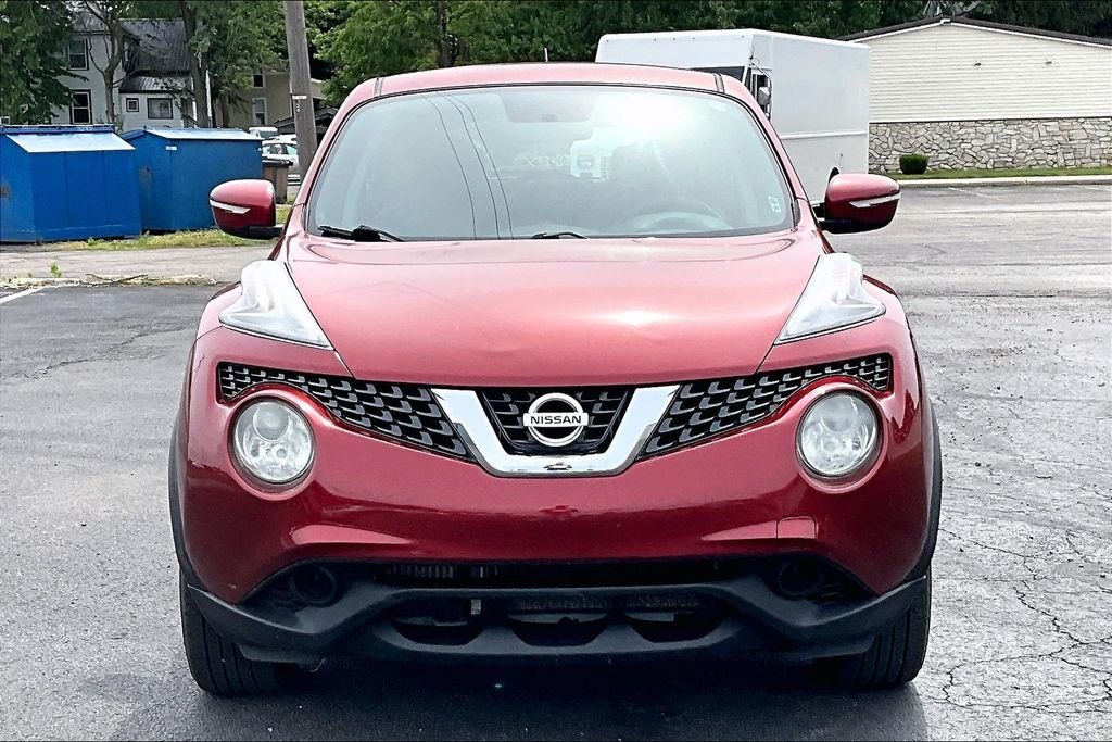 Used 2016 Cayenne Red Nissan S image 7