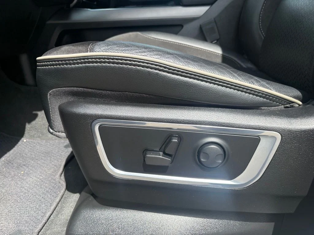 Used 2024 White Ram Laramie image 10