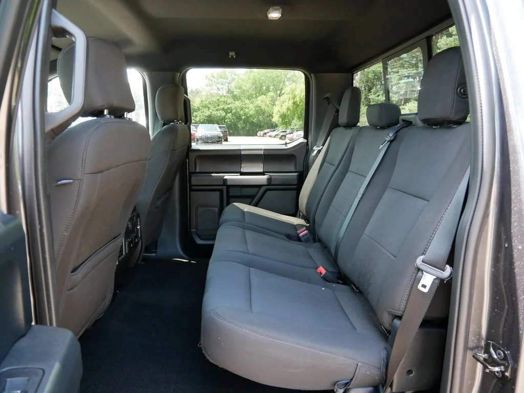 Used 2019 Gray Ford XLT image 11