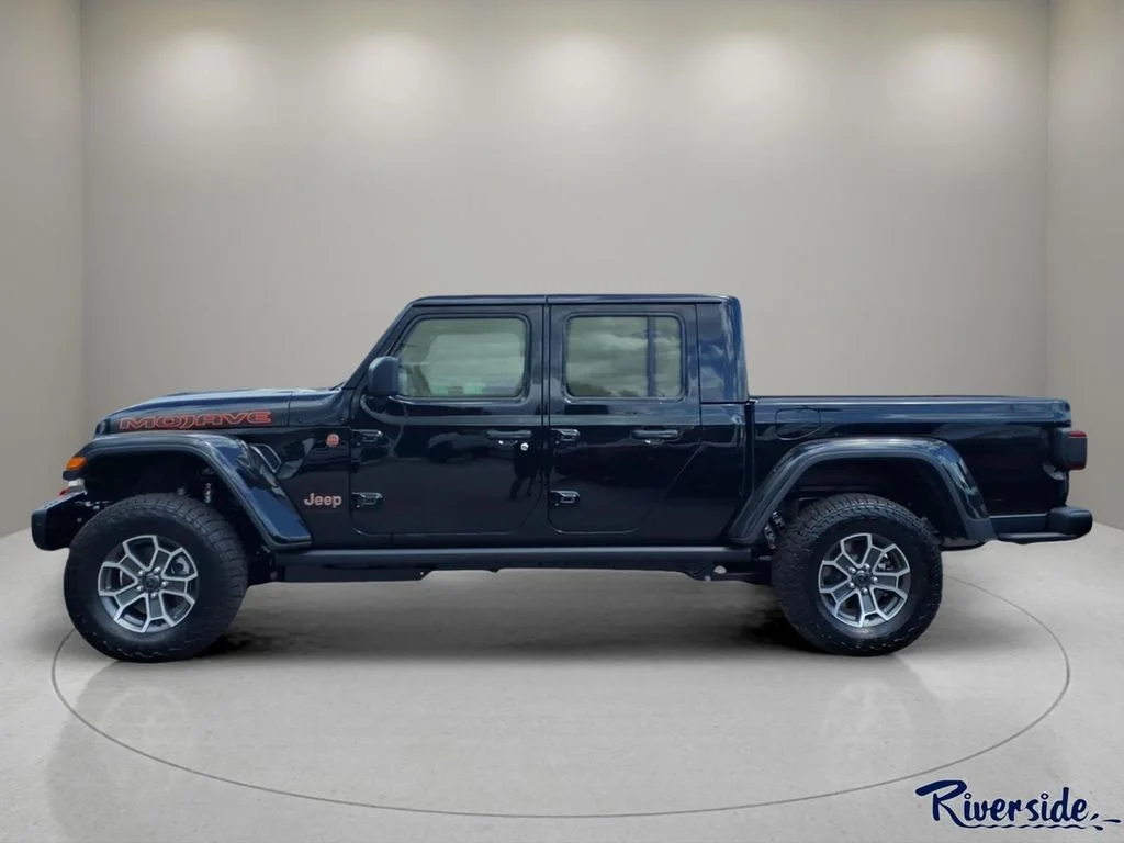 New 2026 Black Clear-Coat Exterior Paint Jeep Mojave X image 3