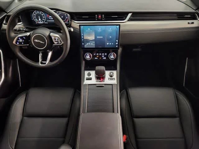 New 2026 Fuji White Jaguar R-Dynamic S image 4