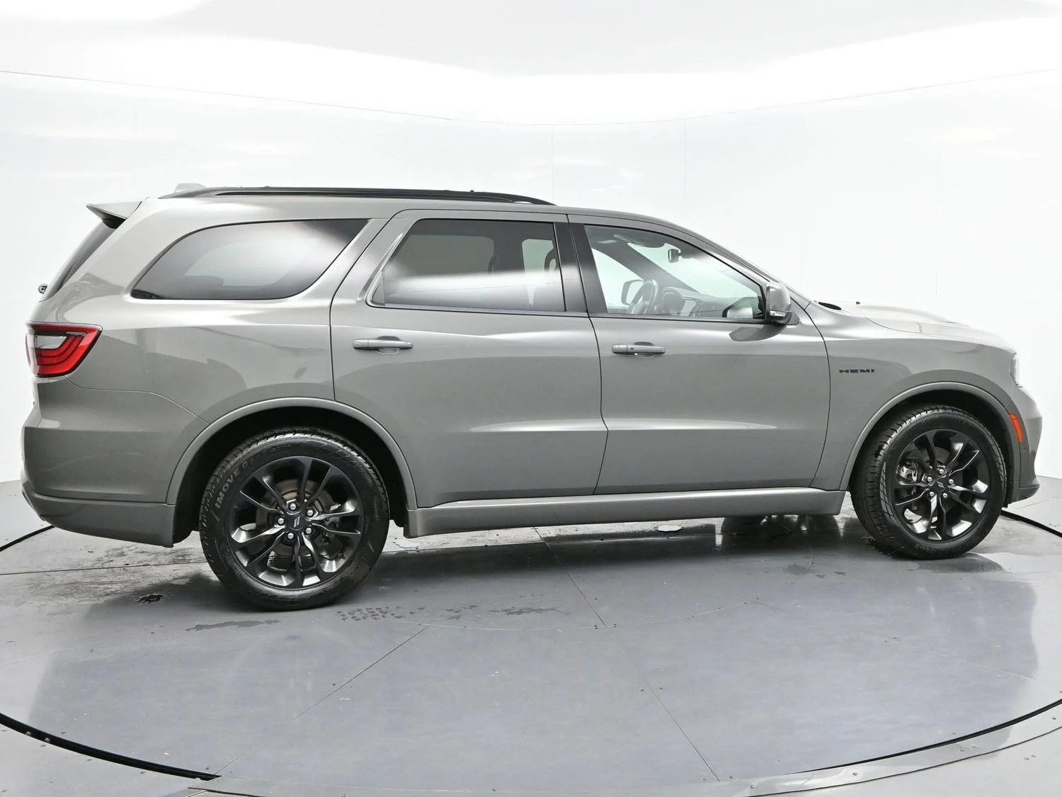 Used 2022 Destroyer Gray Clearcoat Dodge Orange Sport image 8