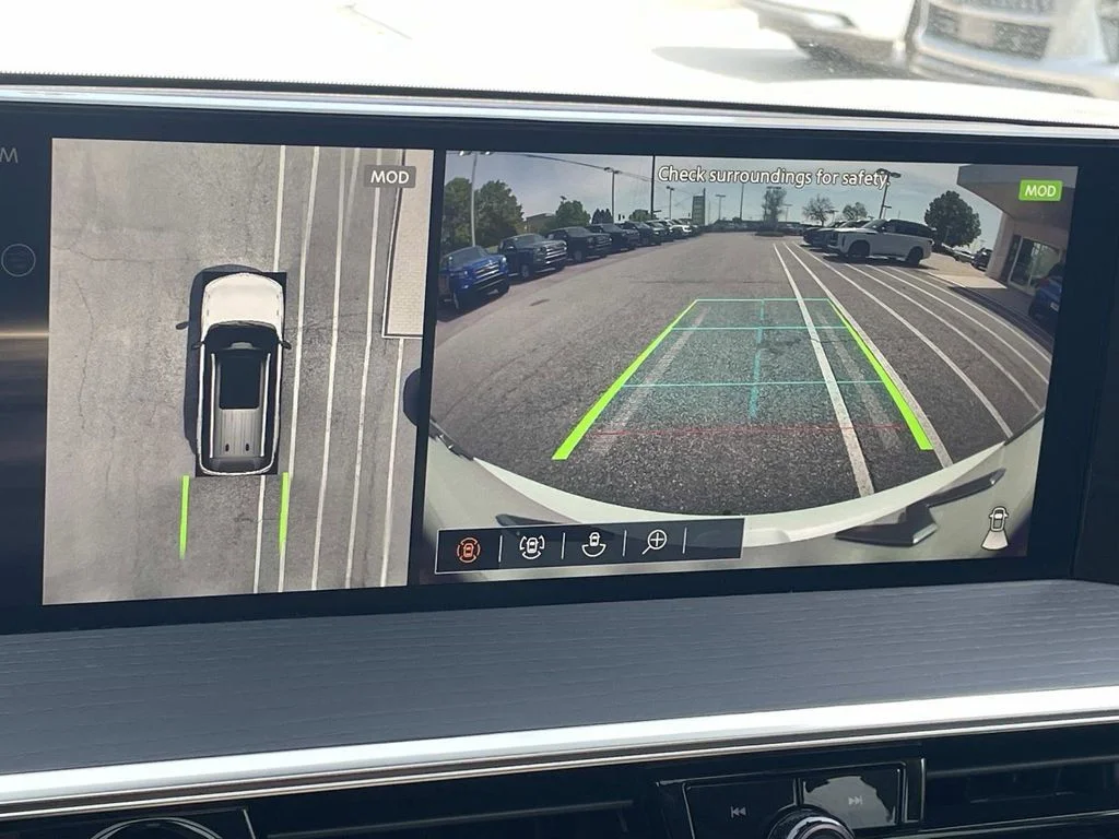 Used 2025 White INFINITI SENSORY image 19