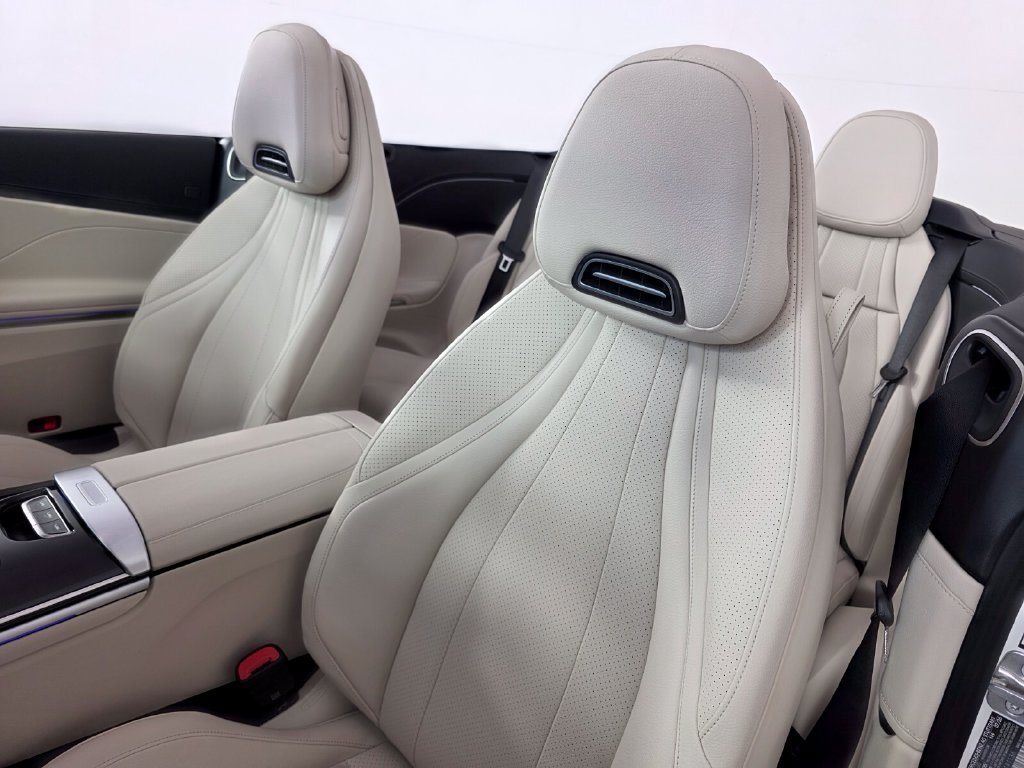 New 2027 Polar White Mercedes-Benz CLE 300 image 28