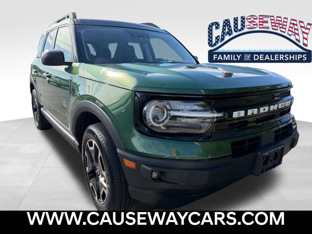 Used 2023 Green Metallic Ford Outer Banks image 1
