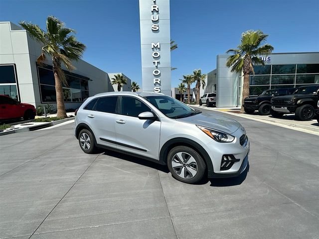 2020 Kia Niro LX's photo