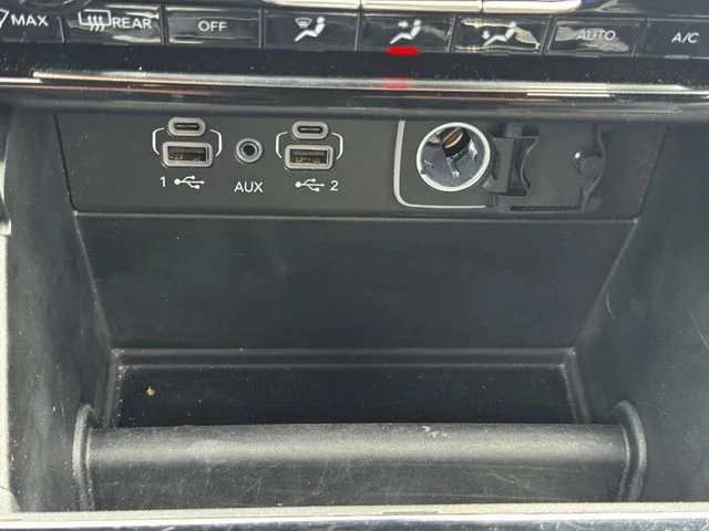 Used 2024 Gray Jeep 4xe image 39