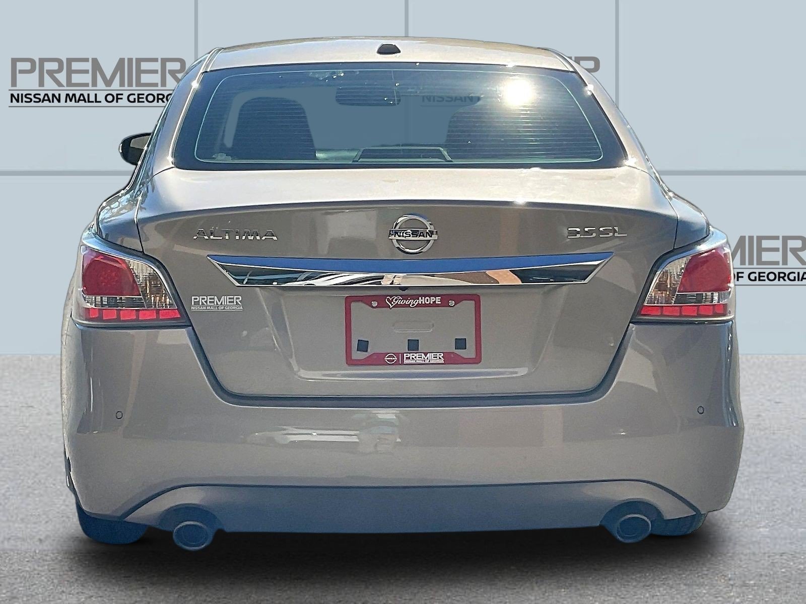 Used 2015 Beige Nissan 3.5 SL image 6