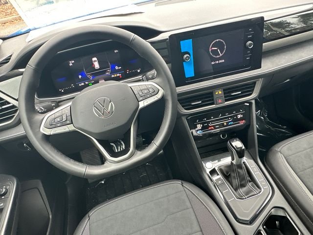 New 2026 Blue Volkswagen 1.5T SE Black image 28