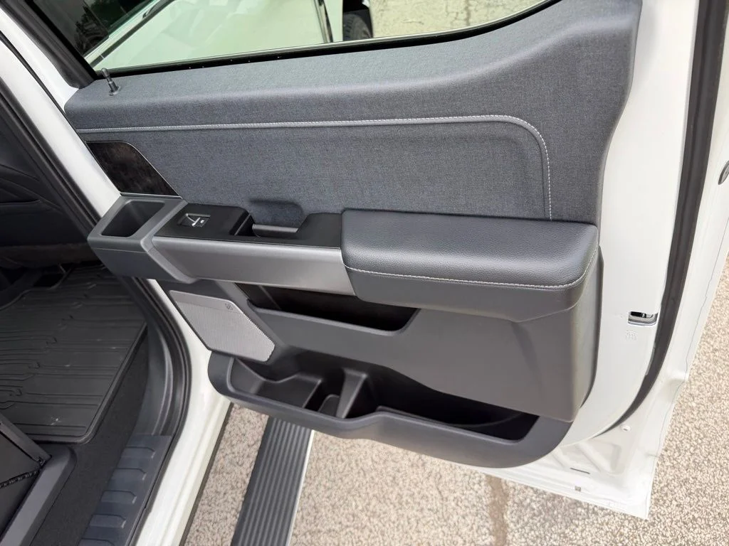 2025 Ford F-350 Super Duty Lariat - Photo 40