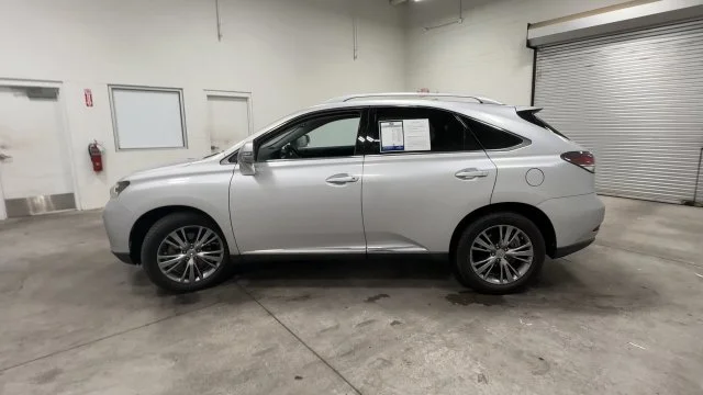 Used 2013 Silver Lexus 350 image 9