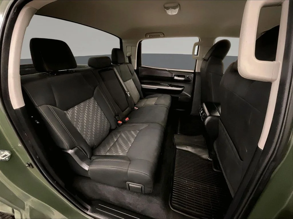 Used 2021 Green Toyota SR5 image 33