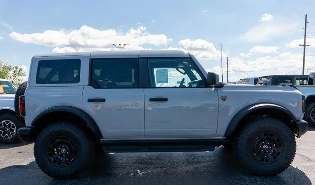 New 2026 Avalanche Gray Ford Badlands® image 5