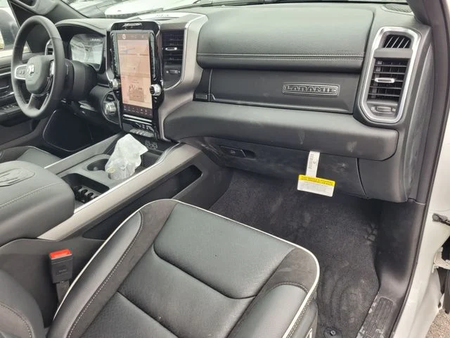 New 2026 Bright White Clear-Coat Exterior Paint RAM Laramie image 17