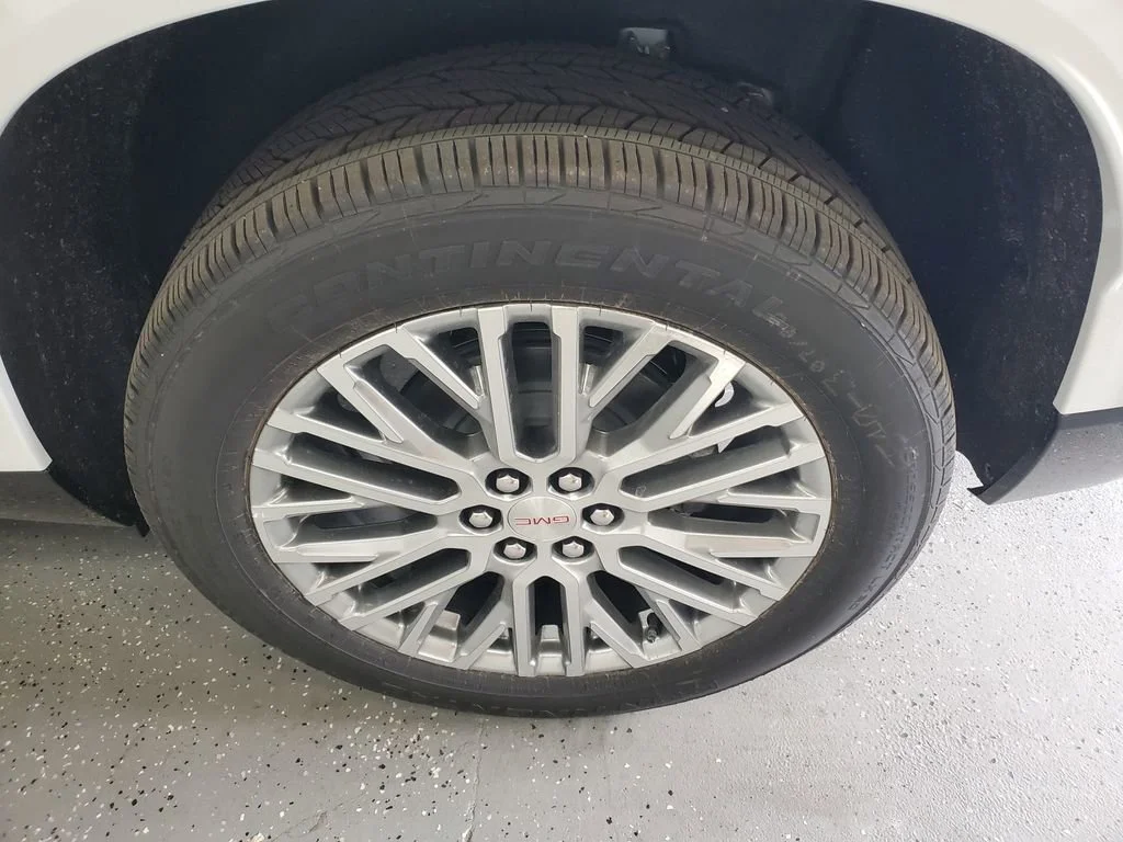 2026 GMC Acadia Denali - Photo 31