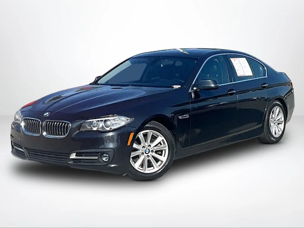 Used 2016 Gray BMW 528i xDrive image 2