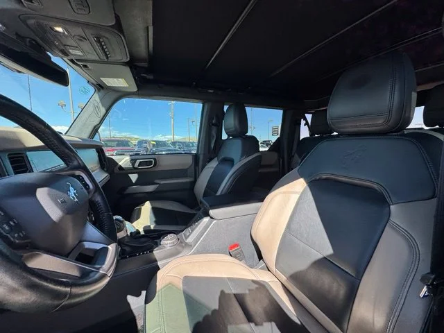 Used 2023 Gray Ford Wildtrak image 16