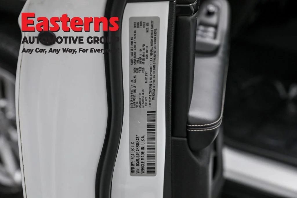 Used 2023 White Jeep Laredo image 36
