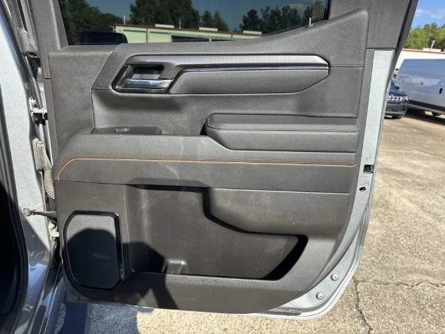 Used 2025 Silver GMC AT4 image 36