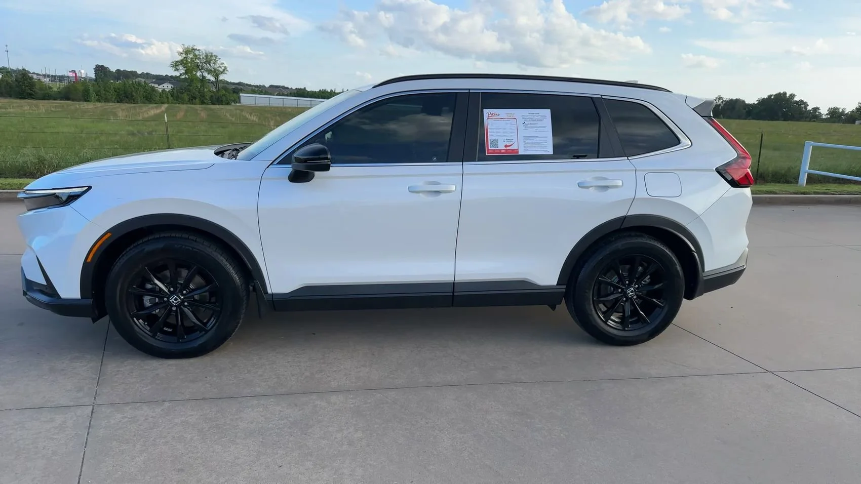 Used 2025 White Honda Sport-L image 6