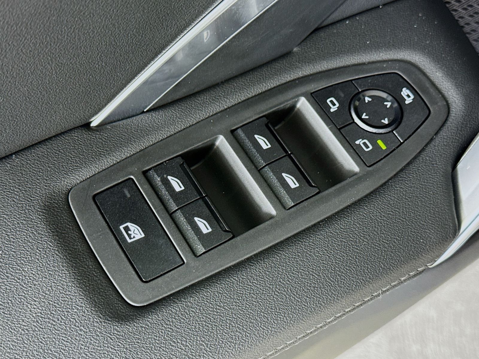 New 2026 Dune Grey Metallic BMW xDrive28i image 18