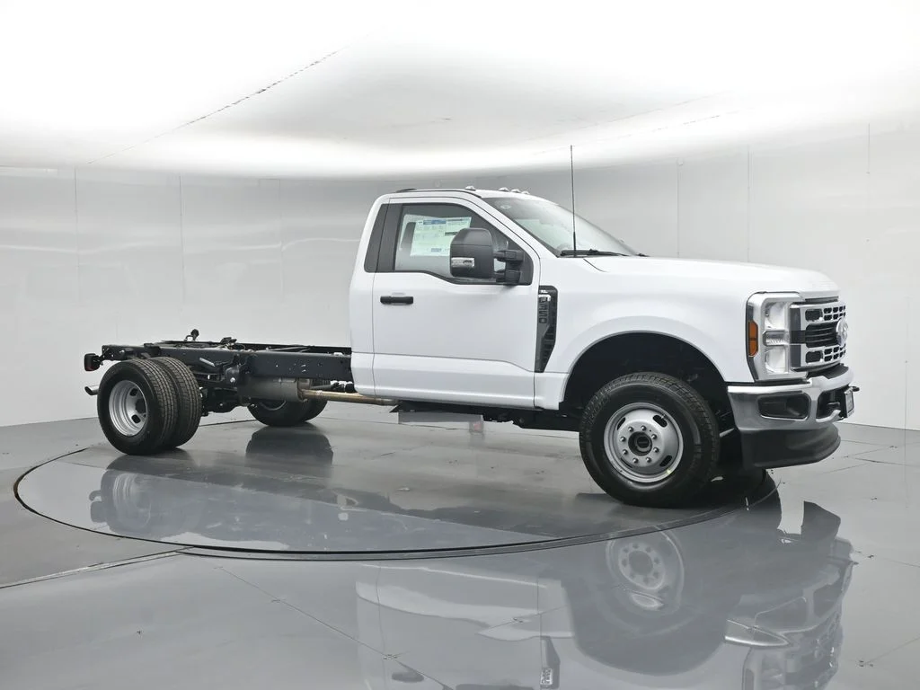 New 2026 White Ford XL image 19