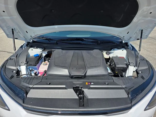 New 2026 Glacial White Pearl Kia Wind image 12