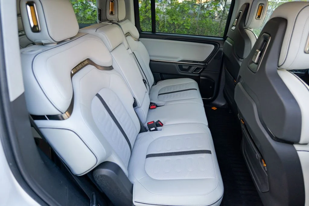 Used 2024 Glacier White Rivian Adventure image 32