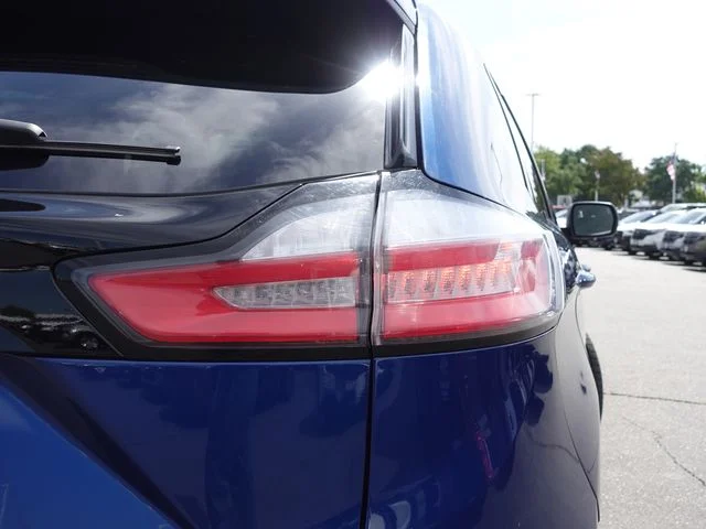 Used 2024 Blue Ford SEL image 6