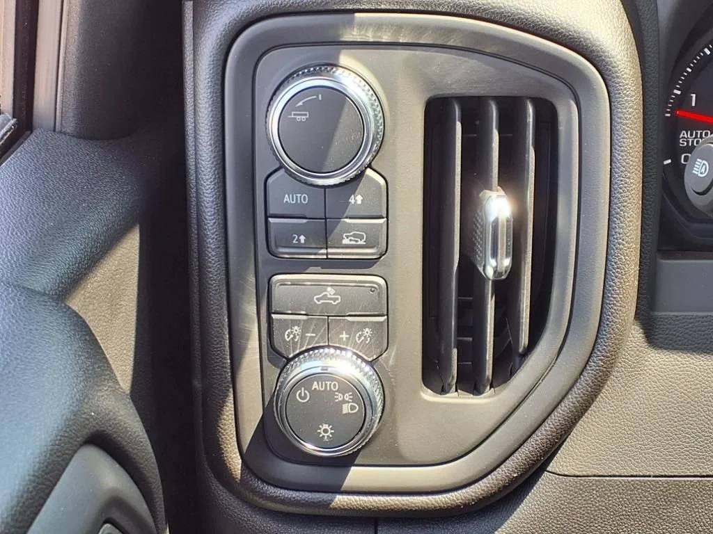 2025 GMC Sierra 1500 Pro - Photo 29