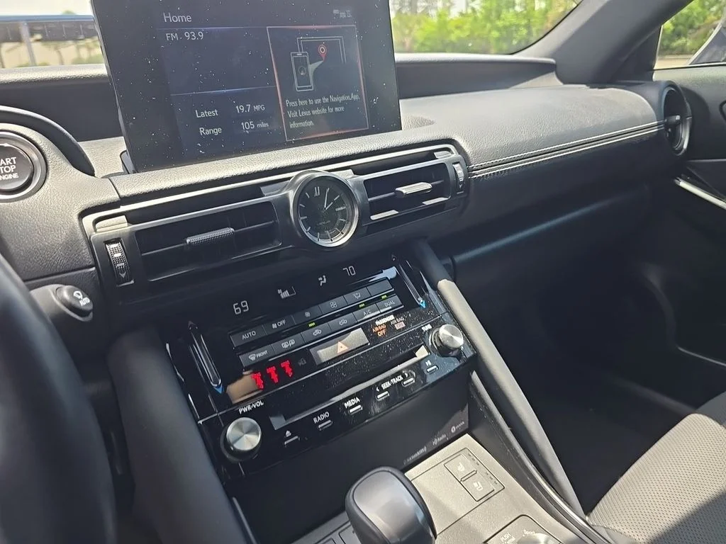 Used 2023 White Lexus 300 image 6