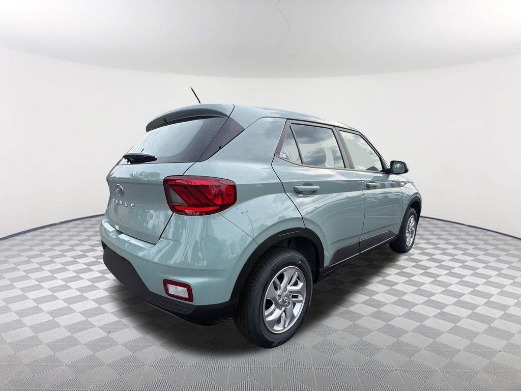 New 2026 Green Hyundai SE image 5