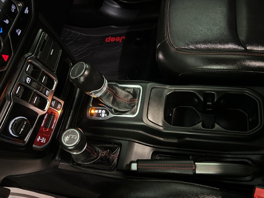 Used 2022 Gray Jeep Rubicon image 20