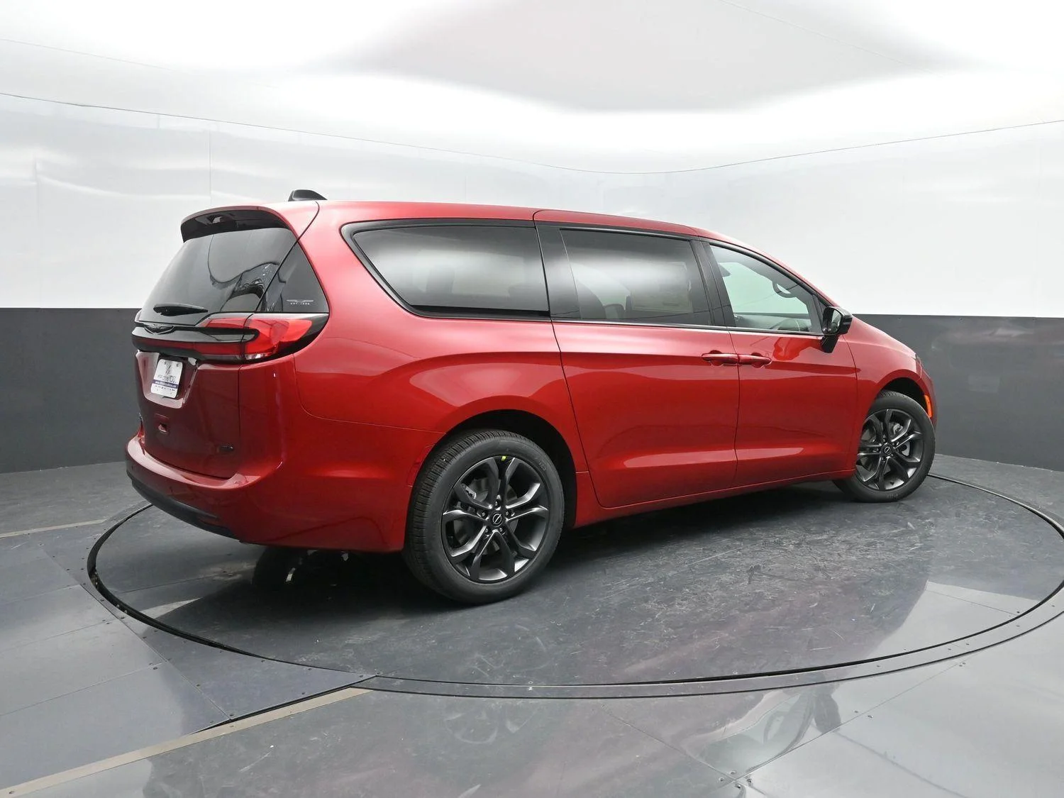 New 2026 Red Hot Pearl-Coat Exterior Paint Chrysler Select image 2
