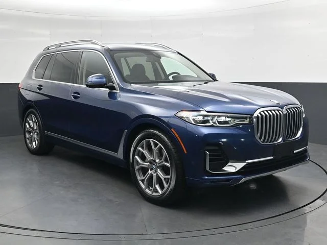 Used 2022 Blue BMW xDrive40i image 2