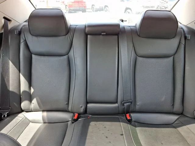 Used 2018 Gray Chrysler Limited image 19