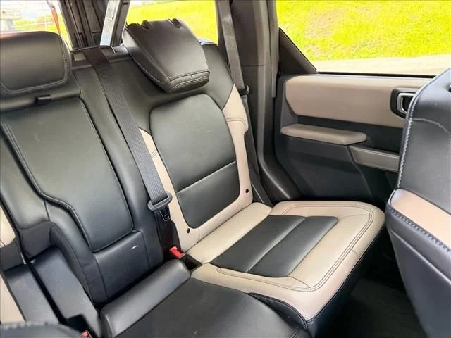 Used 2023 Gray Ford Wildtrak image 34
