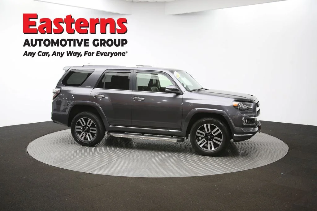 Used 2015 Gray Toyota Limited image 111